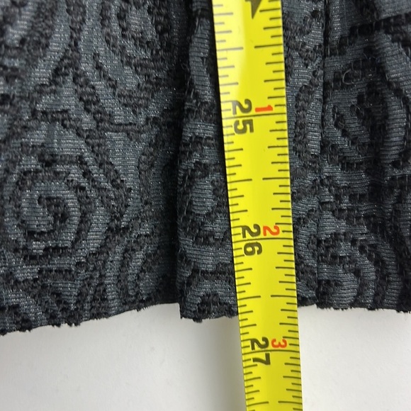 MaxMara black  pleated A-line velvet embossed skirt size 10 - Picture 8 of 10